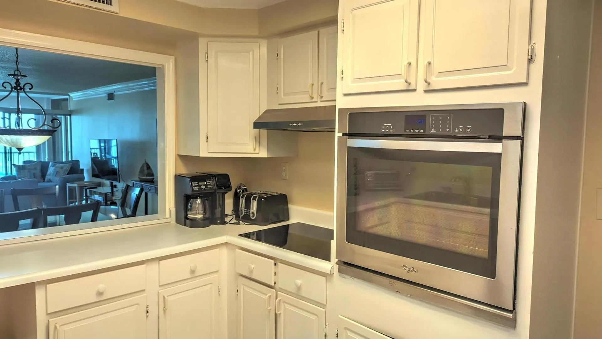 Apartment Slt #2043 - Stunning View! Free Beach Service! Destin